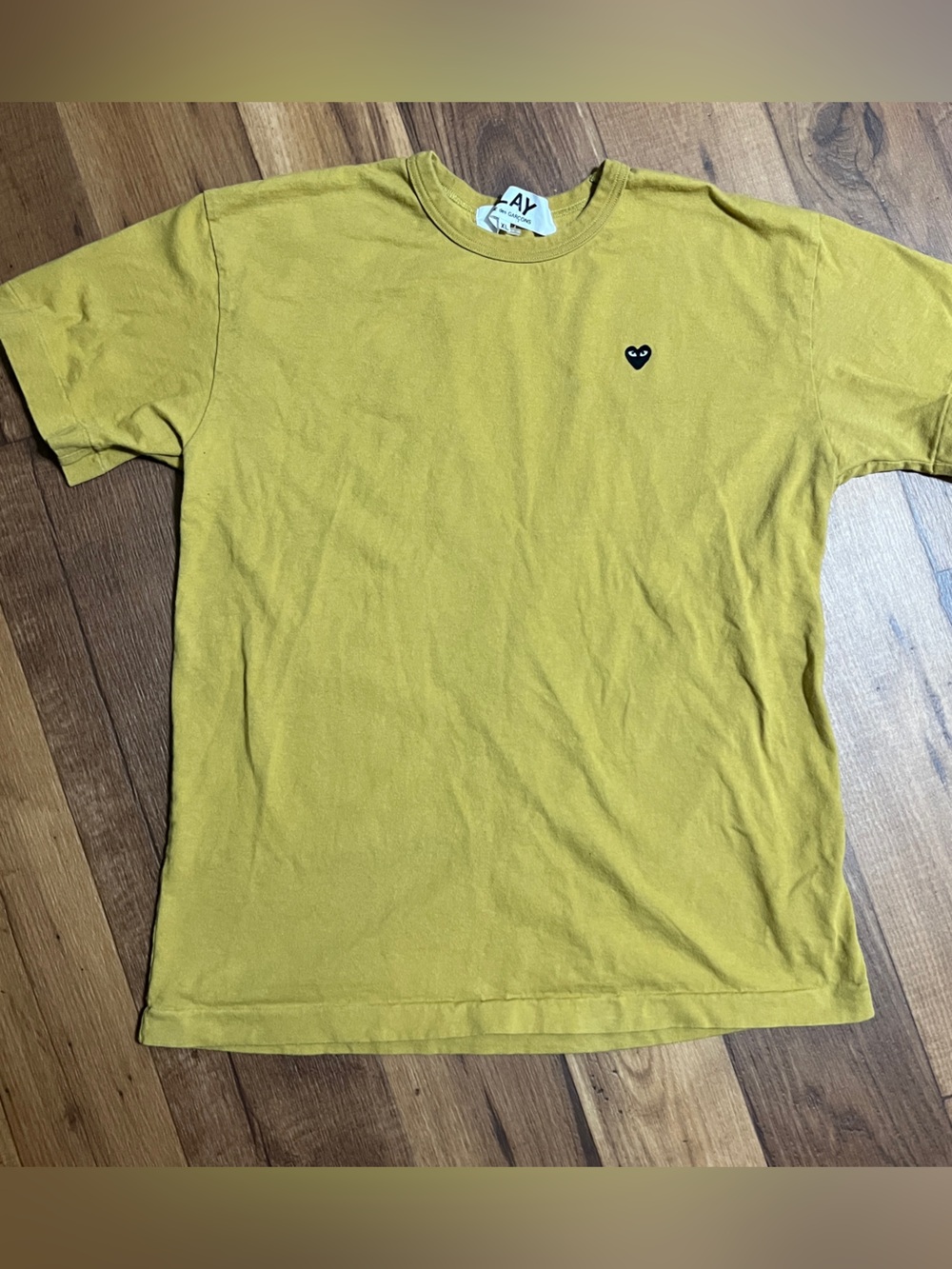 Comme des Garçons Play T-Shirt Mens XL Yellow Heart Logo Short Sleeve Classic